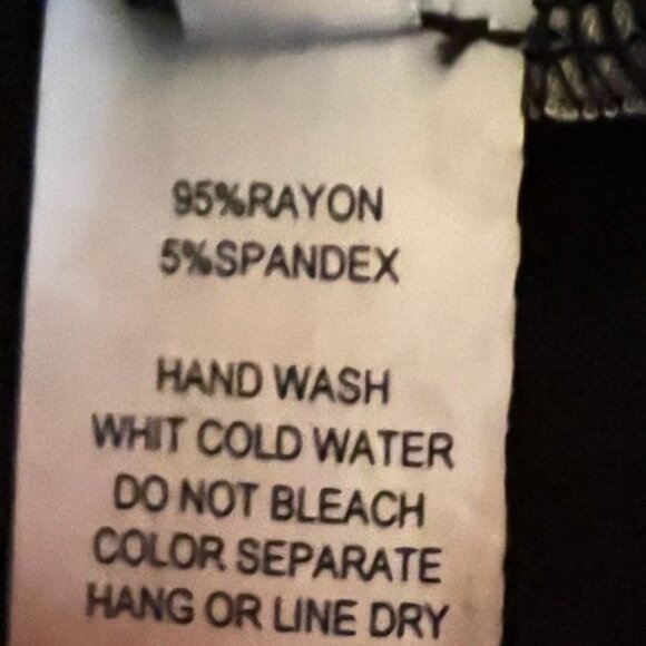 Sleeveless Black Hoodie‎ Tank Top With Leopard Lined Hood - Picture 4 of 5